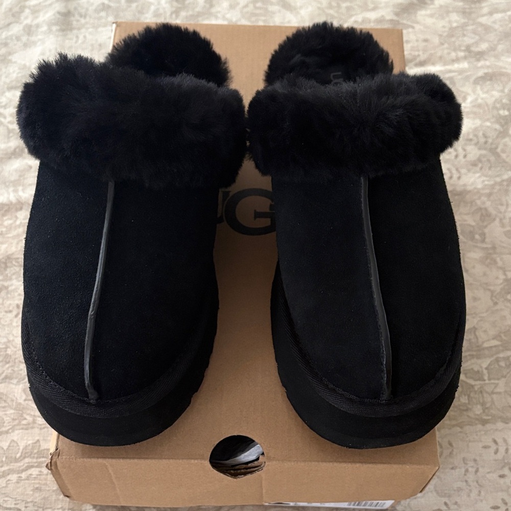 UGG Black Suede Fur-Lined Slippers Disquette New in Box